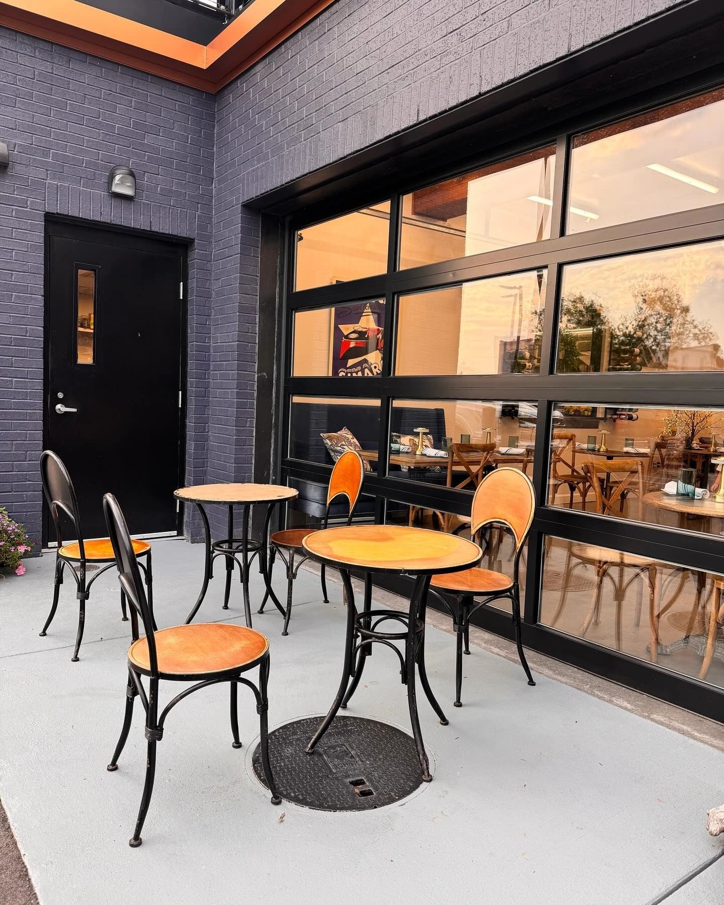 Patio with orange chairs